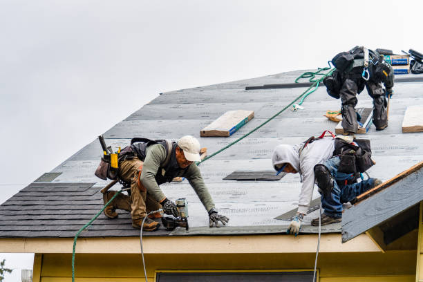 Professional Gutter Installation technician working in Highlands, CA